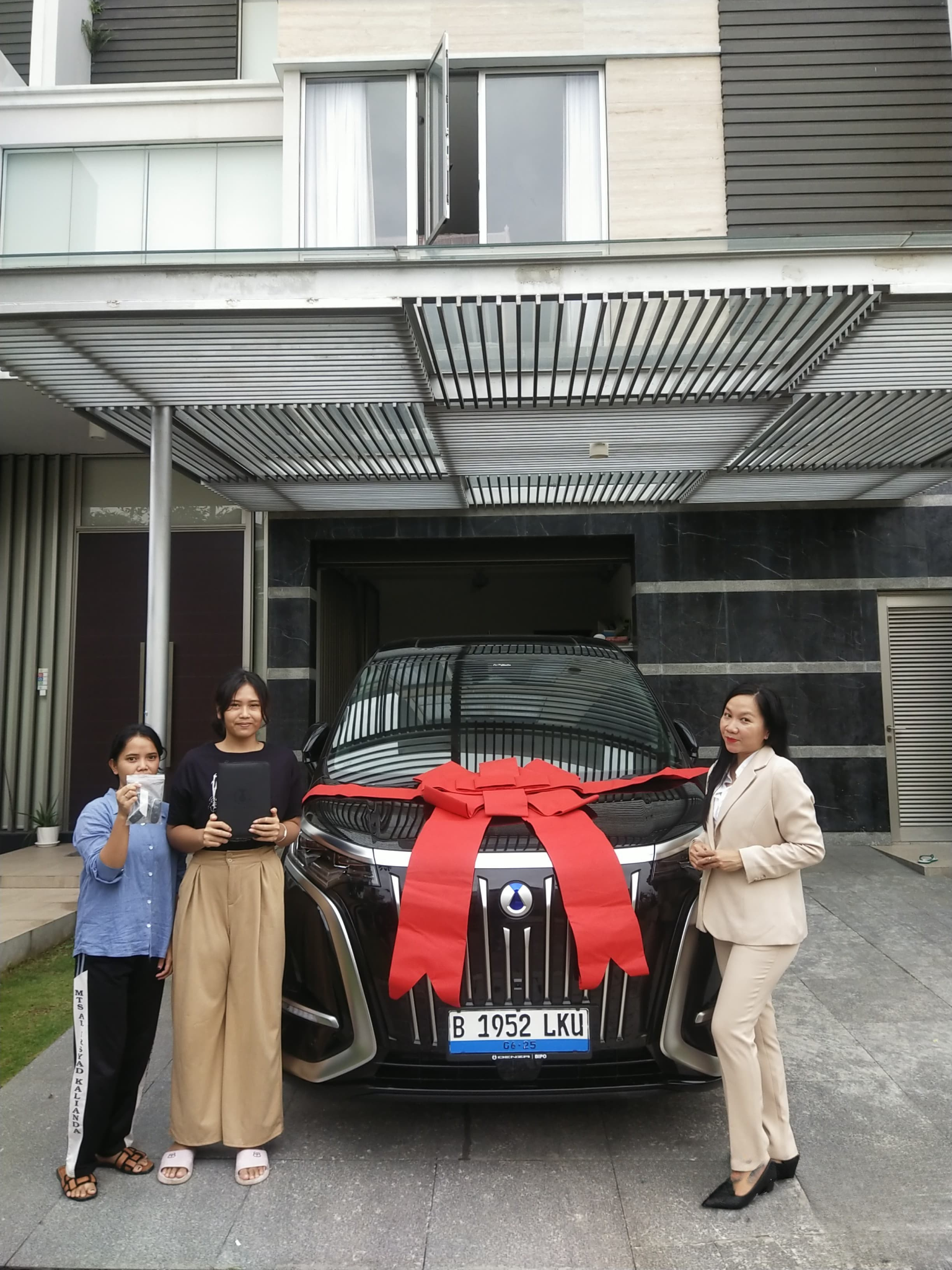 Sales & Client
